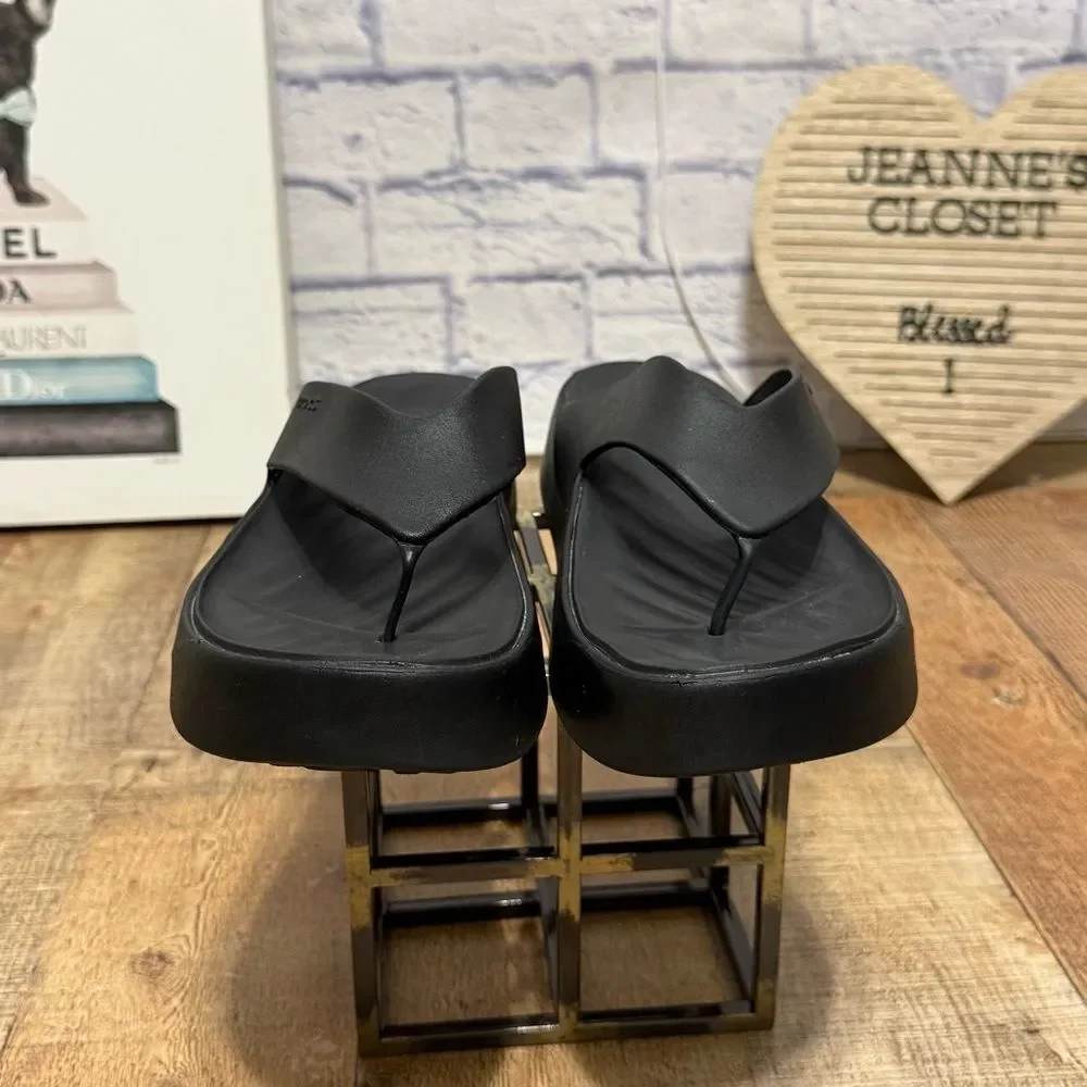 Woman's Sandals Crocs Getaway Platform Sandal size 11 hard to find